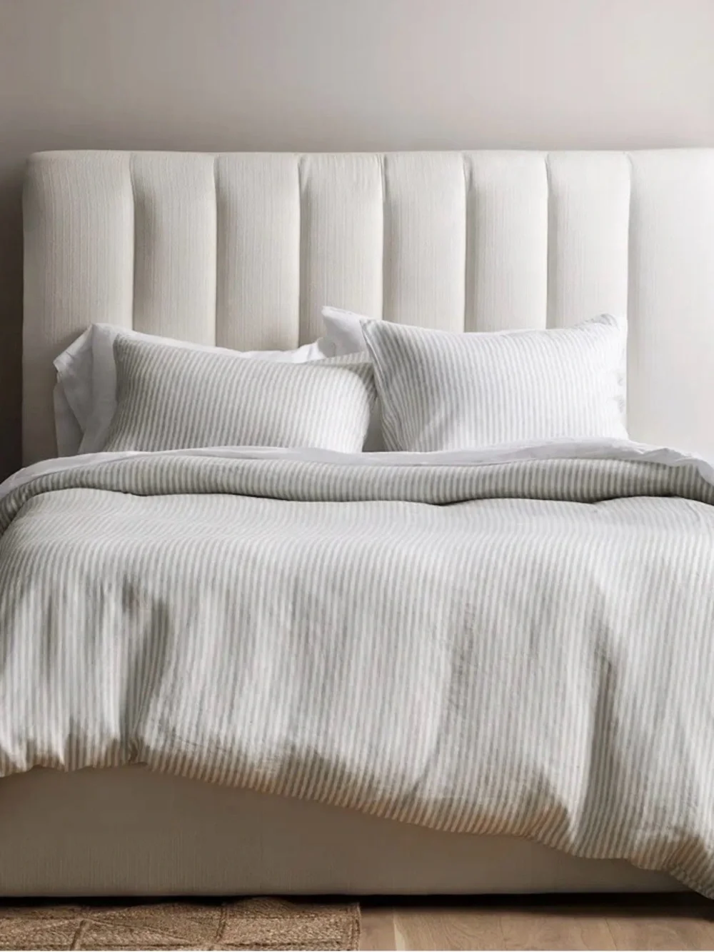 NWOT Quince European Linen Stripe Duvet Cover Set, Twin (Mist/White)